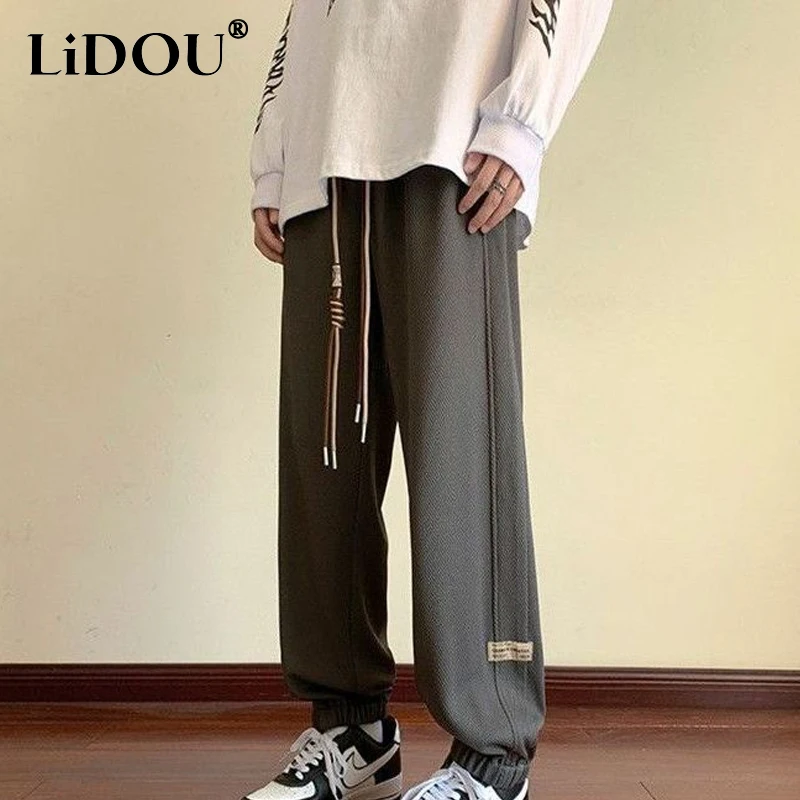 2023 Spring Autumn Solid Color Elastic Waist Pocket Drawstring Sweat Pants Man Casual American Style Cotton All-match Trousers
2023 Spring Autumn Solid Color Elastic Waist Pocket Drawstring Sweat Pants Man Casual American Style Cotton All-match Trousers