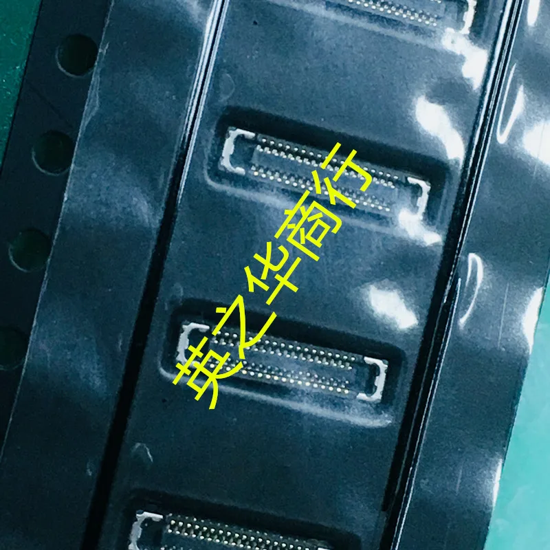 10 шт. оригинальные новые OK-106F036-35 36p шаг 0,35
10 шт. оригинальные новые OK-106F036-35 36p шаг 0,35