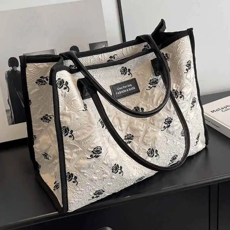 Fashionable Large Capacity Canvas Tote Bag Women's 2026 New Summer Travel Bag Short Commute Single Shoulder Canvas Tote Bag
Fashionable Large Capacity Canvas Tote Bag Women's 2026 New Summer Travel Bag Short Commute Single Shoulder Canvas Tote Bag