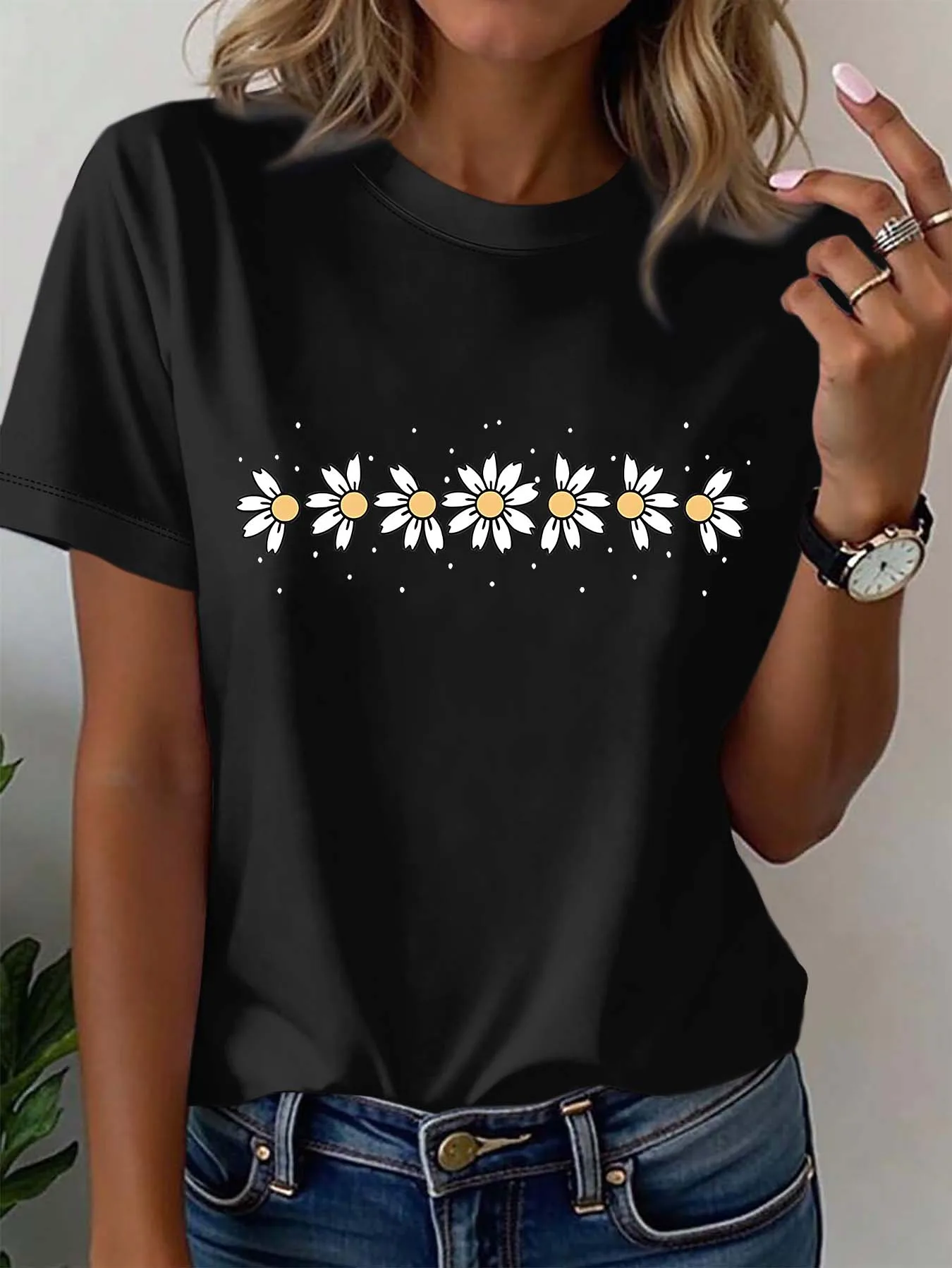 Plus - Size Women's T-shirt Minimalist Style Soft and Comfortable Fabric with White Daisy Stick Figure Print
Plus - Size Women's T-shirt Minimalist Style Soft and Comfortable Fabric with White Daisy Stick Figure Print