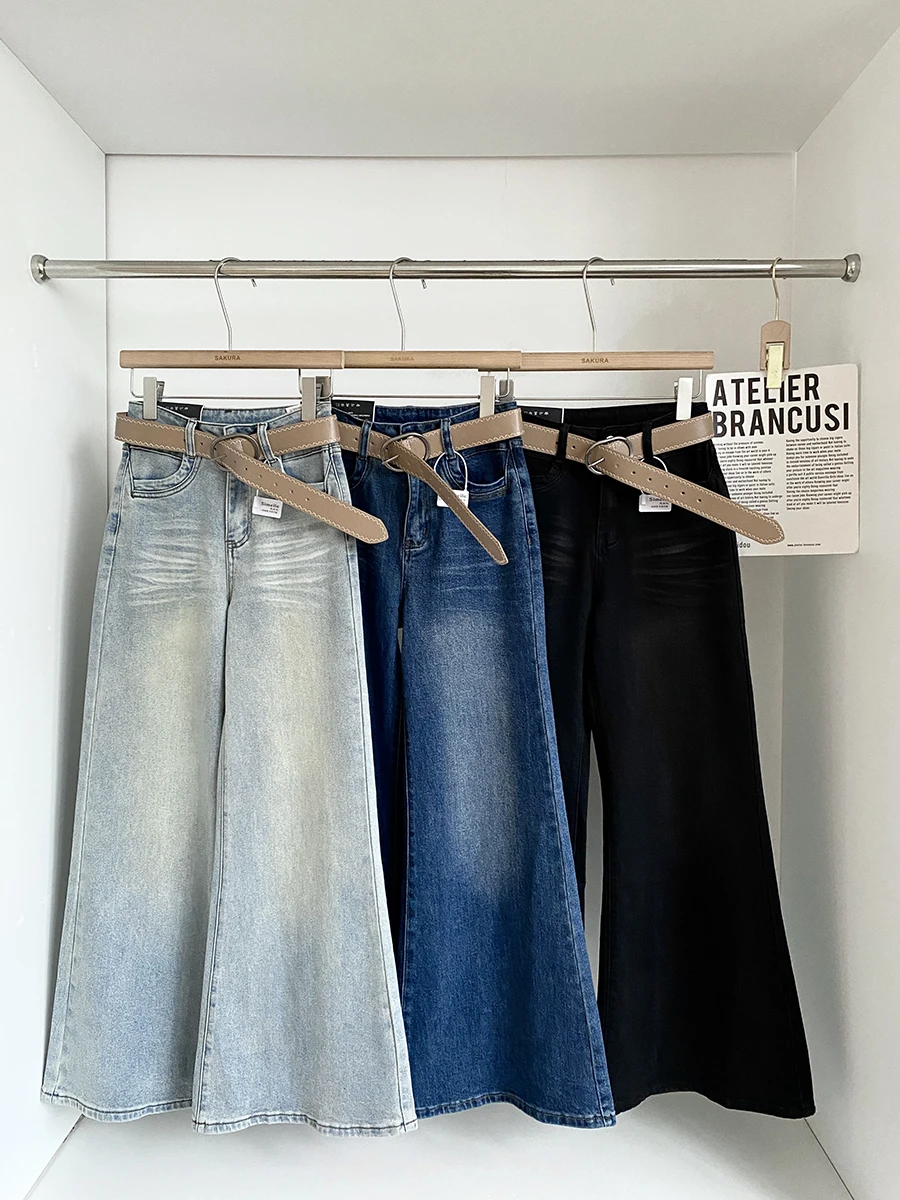 Retro High Waist Wide Leg Jeans Women's Spring Loose Drapey Slimming Fashionable Distressed Washed Denim Pants Casual Style
Retro High Waist Wide Leg Jeans Women's Spring Loose Drapey Slimming Fashionable Distressed Washed Denim Pants Casual Style