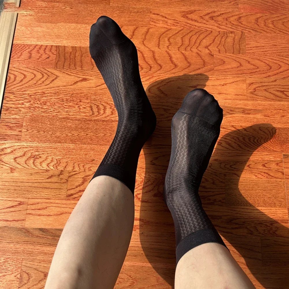 1 Pair Men's Socks Casual Silky Socks Breathable See Through Stockings Business Dressing Middle Tube Socks For Man
1 Pair Men's Socks Casual Silky Socks Breathable See Through Stockings Business Dressing Middle Tube Socks For Man