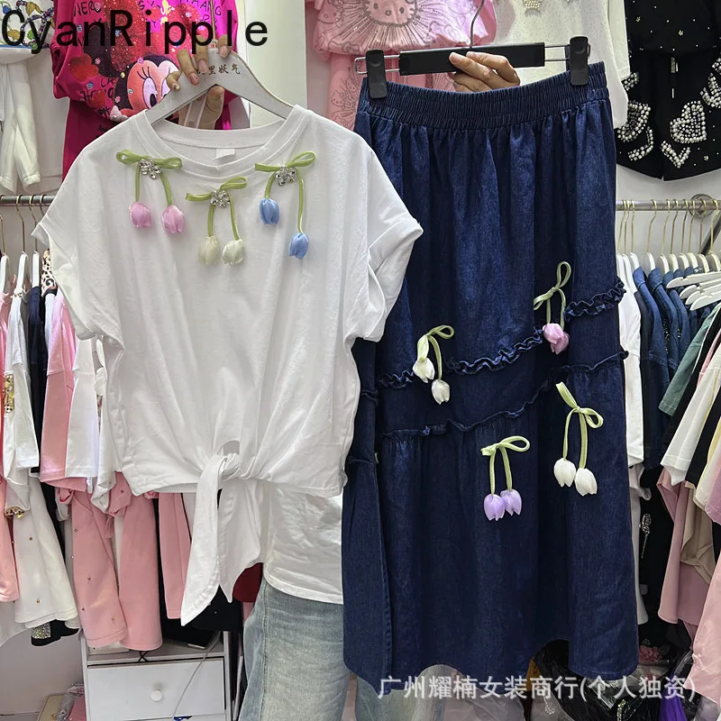 Fashion Summer Women Two-piece Set 3d Flowers Beading Short Sleeve T-shirt Top + Elastic Waist Mid-long A-line Denim Skirts
Fashion Summer Women Two-piece Set 3d Flowers Beading Short Sleeve T-shirt Top + Elastic Waist Mid-long A-line Denim Skirts