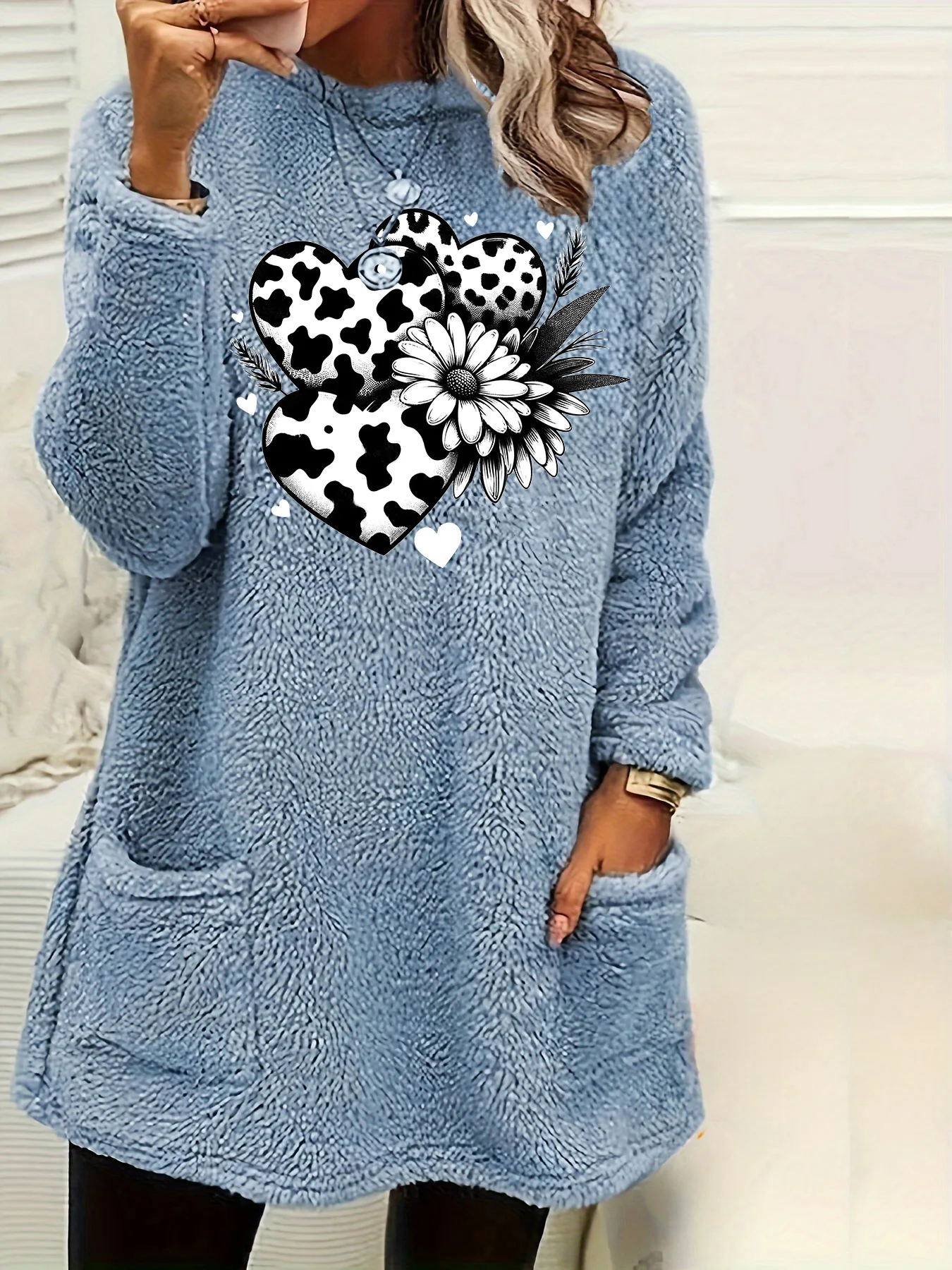 Plus Size Women Fleece Sweatshirt Love Heart Flower Printed Round Neck Soft Warm Sweater Casual Winter Long Sleeve Pullovers
Plus Size Women Fleece Sweatshirt Love Heart Flower Printed Round Neck Soft Warm Sweater Casual Winter Long Sleeve Pullovers