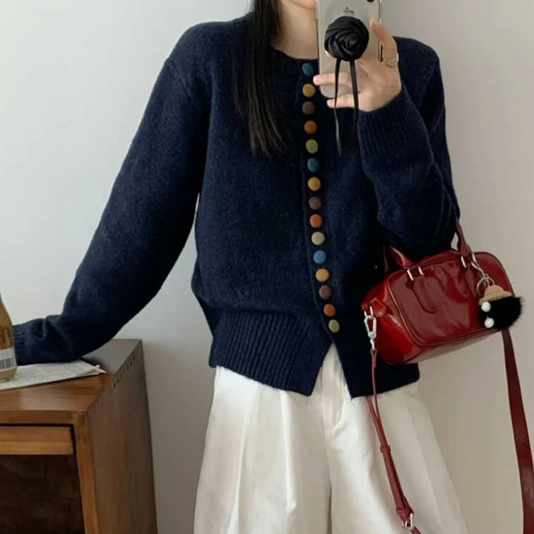 2025 spring Autumn Knitwear Top Women Pullover Sweaters Fashion color button crew neck long Sleeve Casual solid Knitted Sweater
2025 spring Autumn Knitwear Top Women Pullover Sweaters Fashion color button crew neck long Sleeve Casual solid Knitted Sweater