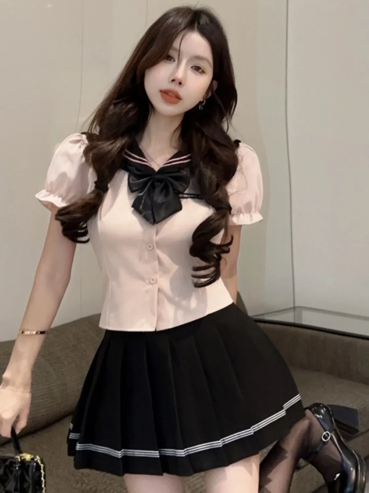 Sexy Pure Desire School Uniform Set with Bubble Sleeve Collar Shirt And High Waist Pleated Skirt 2025 summer new style suit
Sexy Pure Desire School Uniform Set with Bubble Sleeve Collar Shirt And High Waist Pleated Skirt 2025 summer new style suit