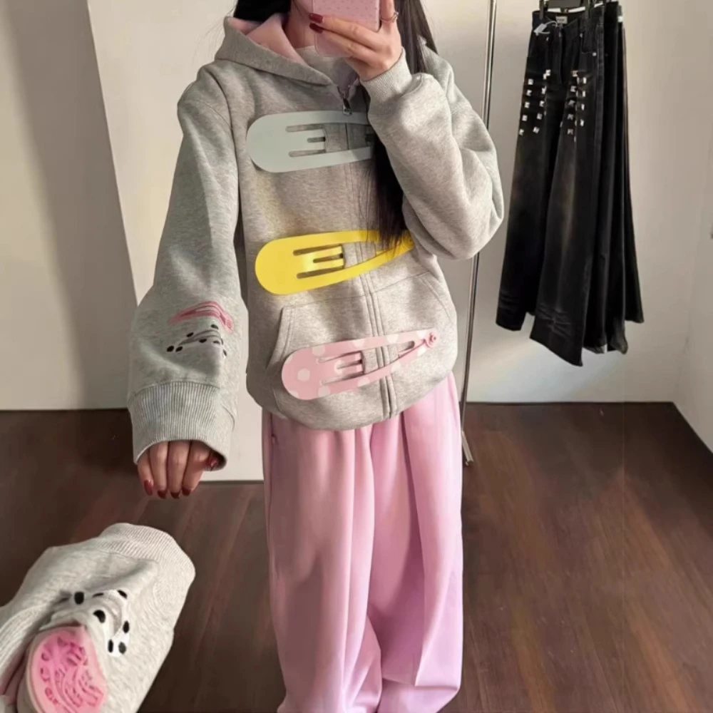 Sweet Cool Style Detachable Colorful Hair Clip Hoodie Niche Design Sense Top Loose Casual Daily Versatile Hooded Coat For Women
Sweet Cool Style Detachable Colorful Hair Clip Hoodie Niche Design Sense Top Loose Casual Daily Versatile Hooded Coat For Women