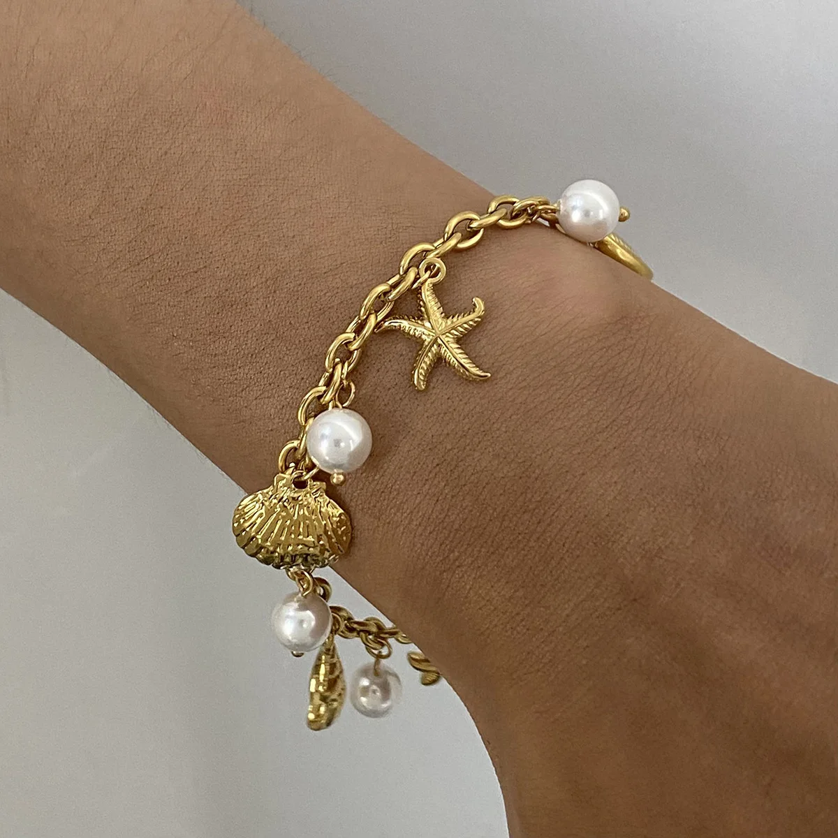 Summer Ocean Vacation Style Fashion Accessories Shell Pearl Drop Chain Bracelet Bangle Stainless Steel High Quality Jewelry
Summer Ocean Vacation Style Fashion Accessories Shell Pearl Drop Chain Bracelet Bangle Stainless Steel High Quality Jewelry