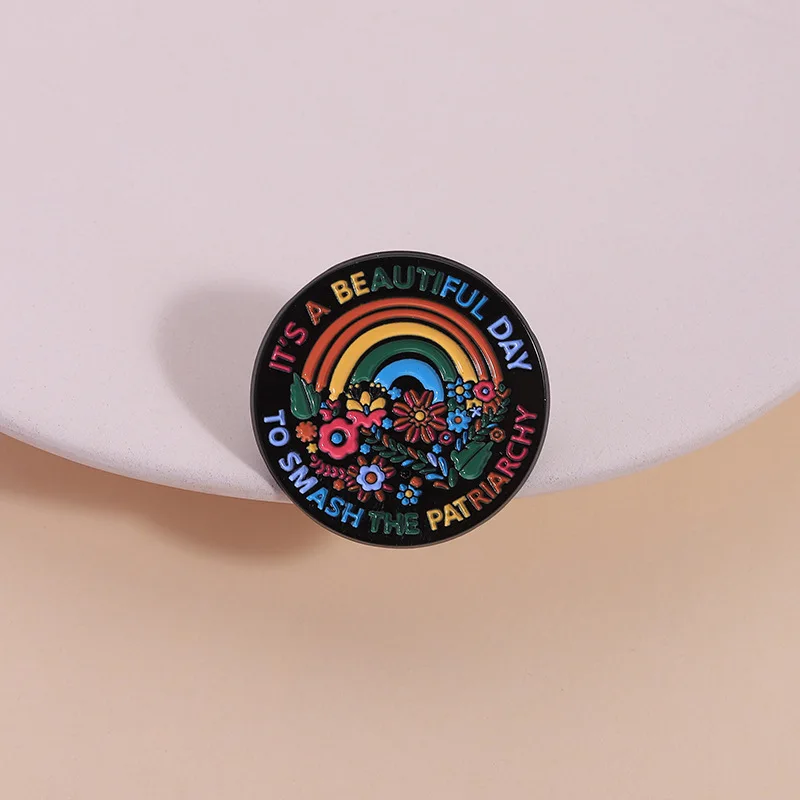 Rainbow shaped brooch Creative Cartoon Round Flower Alloy Drip Oil Badge Brooches Lapel Badge Clothing Jewelry Gifts For Friends
Rainbow shaped brooch Creative Cartoon Round Flower Alloy Drip Oil Badge Brooches Lapel Badge Clothing Jewelry Gifts For Friends