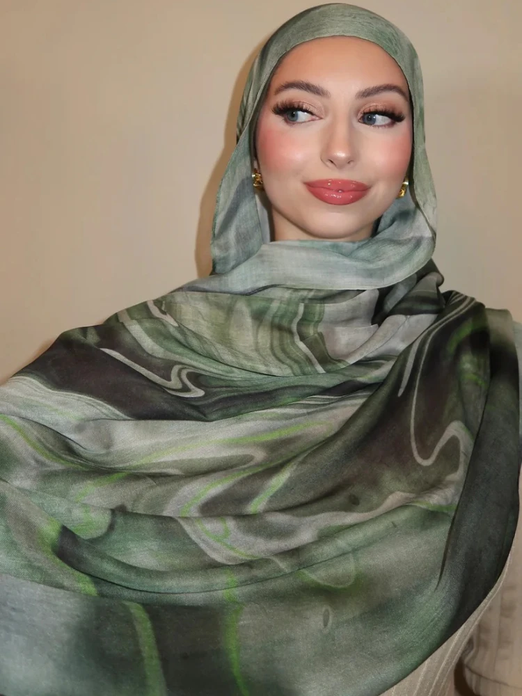 2025 Watercolor Floral Modal Hijab Scarf Breathable Soft Long Fashion Scarves Headscarf Paisley Print Muslim Hijabs for Women
2025 Watercolor Floral Modal Hijab Scarf Breathable Soft Long Fashion Scarves Headscarf Paisley Print Muslim Hijabs for Women