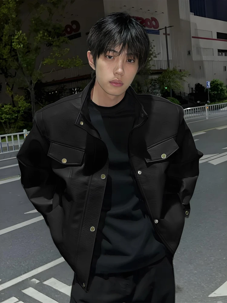 Мужская кожаная куртка Bla для мотоциклистов, приталенная, в стиле Cleanfit, рабочая одежда, летная куртка, молодежный тренд, осенняя верхняя одежда
Мужская кожаная куртка Bla для мотоциклистов, приталенная, в стиле Cleanfit, рабочая одежда, летная куртка, молодежный тренд, осенняя верхняя одежда