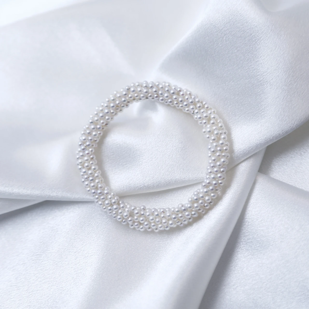 Hand-woven Freshwater White Nuclear-free Luxury Pearl Bracelet Fine Jewelry for Woman
Hand-woven Freshwater White Nuclear-free Luxury Pearl Bracelet Fine Jewelry for Woman