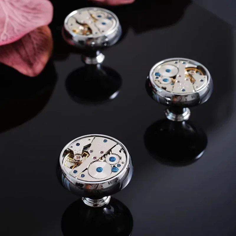 Mechanical Aesthetics Retro Silver Handle Brass Personalized Furniture Small Knob Bedroom Wardrobe Door Shoe Cabinet Drawer Pull
Mechanical Aesthetics Retro Silver Handle Brass Personalized Furniture Small Knob Bedroom Wardrobe Door Shoe Cabinet Drawer Pull