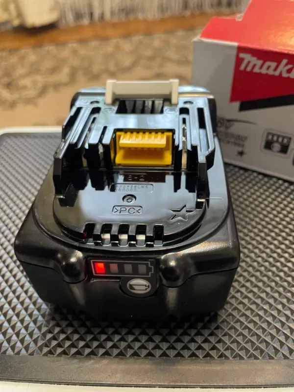 18V Original Battery & Charger Set For Makita 3.0AH 6.0AH BL1830B BL1860B
18V Original Battery & Charger Set For Makita 3.0AH 6.0AH BL1830B BL1860B