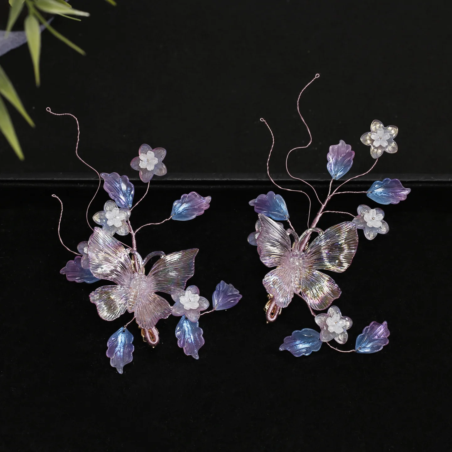 2pcs Elegant Flower Hair Pin Ancient Style Hair Ornament Headdress Hair Clips Floral Hair Sticks Hair Accessories Headwear
2pcs Elegant Flower Hair Pin Ancient Style Hair Ornament Headdress Hair Clips Floral Hair Sticks Hair Accessories Headwear
