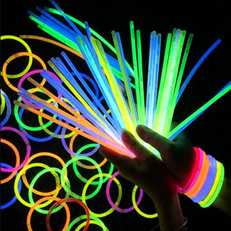 100pcs Night Glow Party Supplies with Connectors Children or Adult Party Glow Necklaces and Bracelets Party Decoration Glow Gift
100pcs Night Glow Party Supplies with Connectors Children or Adult Party Glow Necklaces and Bracelets Party Decoration Glow Gift