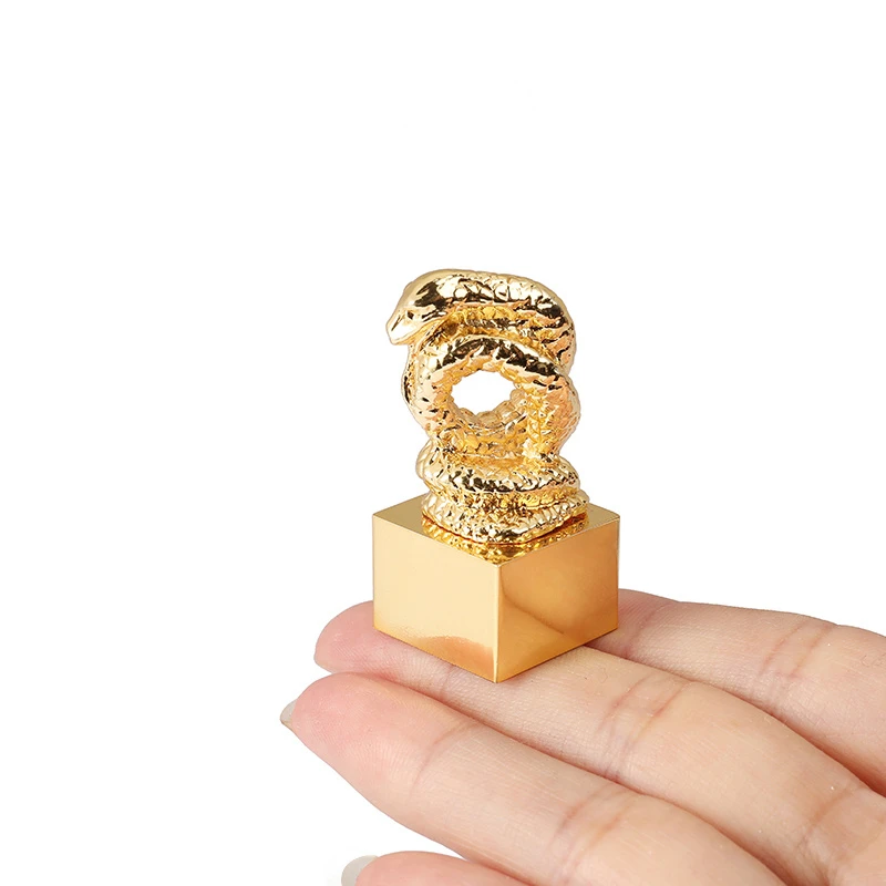 Chinese Zodiac Brass Stamps Customized Personal Name Stamps Chinese Calligraphy Painting Stamps Fire Paint Private Seals Stempel
Chinese Zodiac Brass Stamps Customized Personal Name Stamps Chinese Calligraphy Painting Stamps Fire Paint Private Seals Stempel