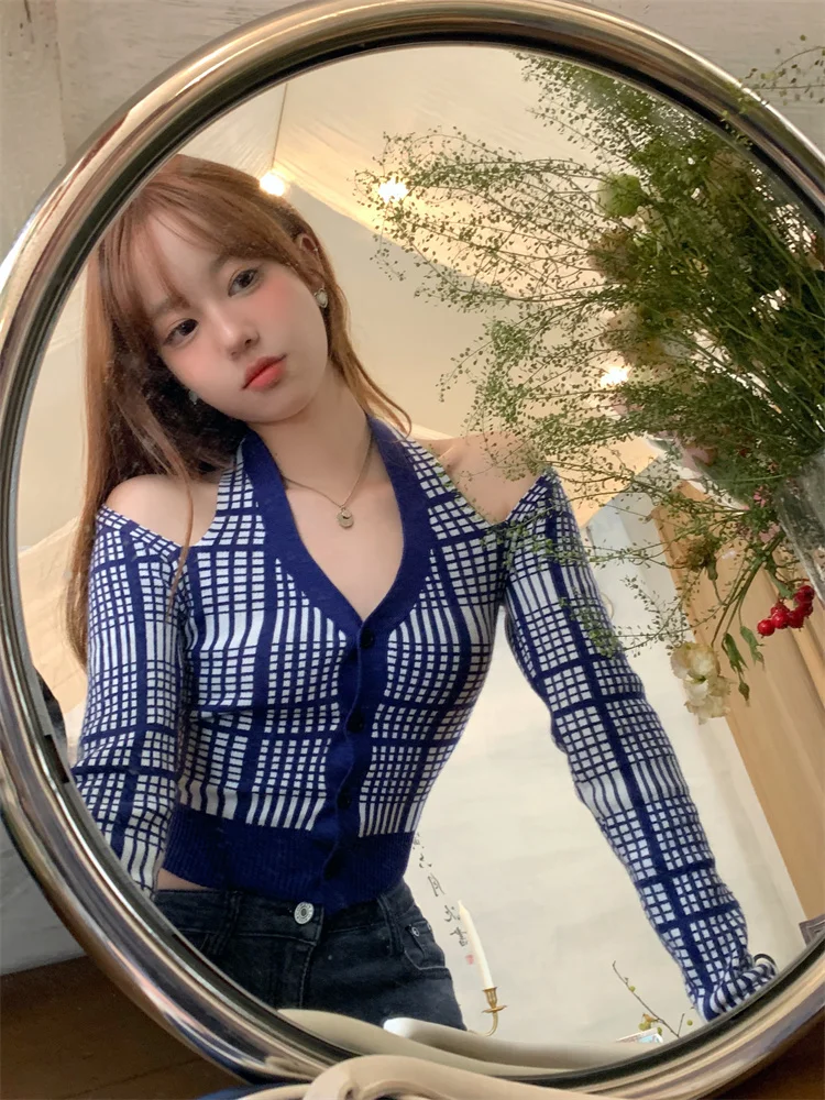 Jennie Plaid Hollow out Knitted Top Women's Design Sensual oulder Baring V-ne Retro Long Sve irt Commute Sle Butto... 
Jennie Plaid Hollow out Knitted Top Women's Design Sensual oulder Baring V-ne Retro Long Sve irt Commute Sle Butto...