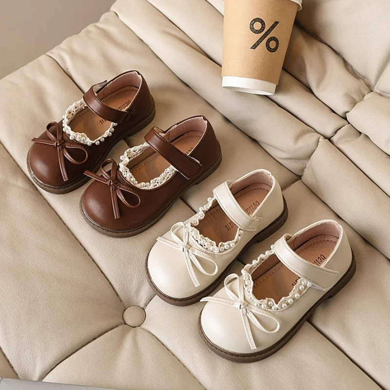 Kids Leather Shoe Sweet Bowknot Versatile Princess Shoes for Girls Fashion Causal Children Wedding Party Flat Shoes Soft Bottom
Kids Leather Shoe Sweet Bowknot Versatile Princess Shoes for Girls Fashion Causal Children Wedding Party Flat Shoes Soft Bottom