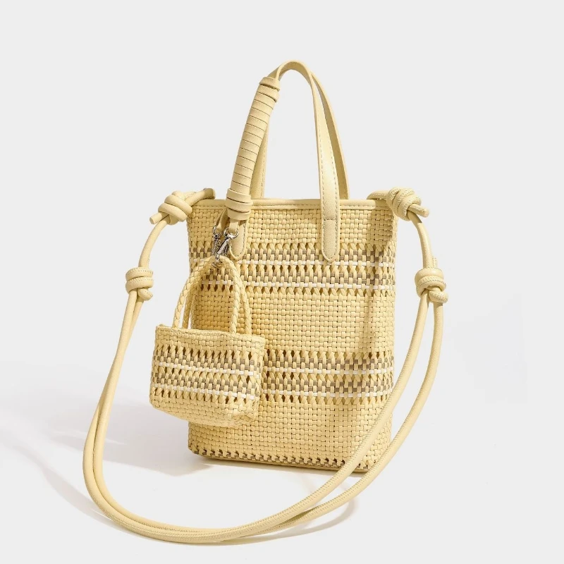 Women's Fashion Soft Pu Leather Handwoven Handbag Hollow Out Designer Small Single-shoulder Bag 2026 Summer Beach Bag
Women's Fashion Soft Pu Leather Handwoven Handbag Hollow Out Designer Small Single-shoulder Bag 2026 Summer Beach Bag