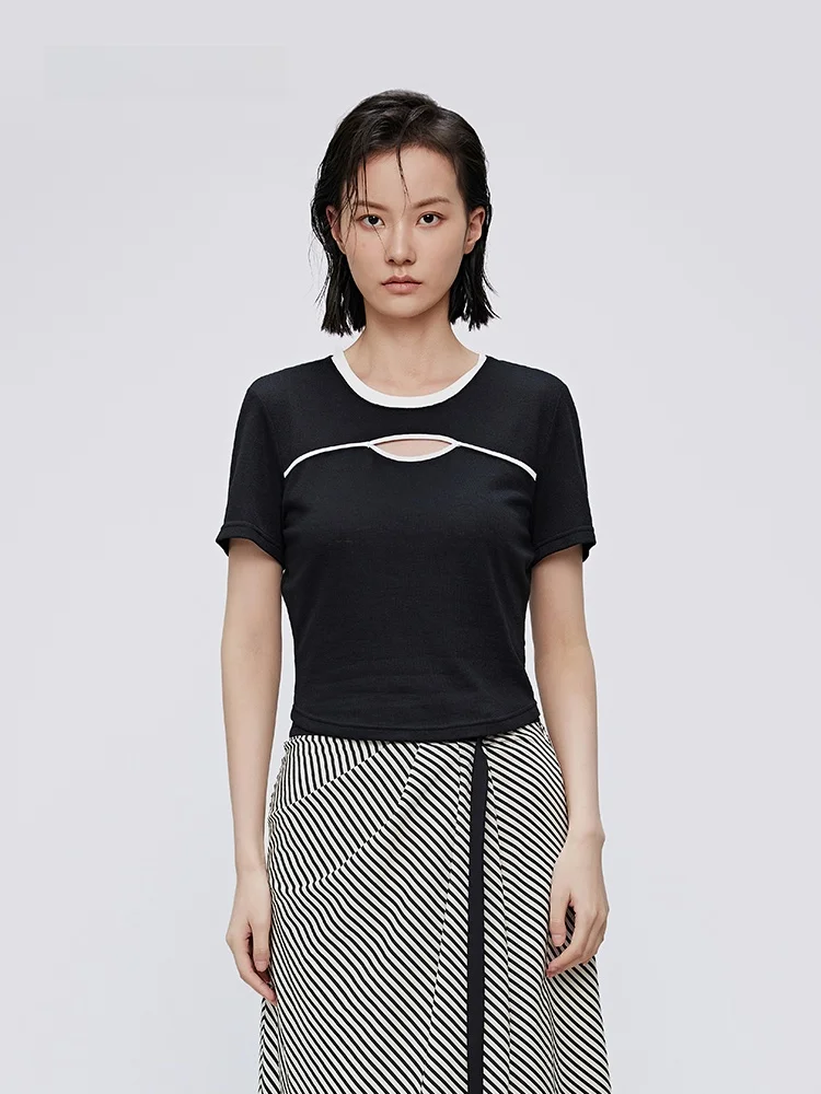 XMOOM2024 Summer New Sle ort Sve Knitted Slim Fit Hollow out Color Blo Collar T-irt Women's Faion Casual Top
XMOOM2024 Summer New Sle ort Sve Knitted Slim Fit Hollow out Color Blo Collar T-irt Women's Faion Casual Top