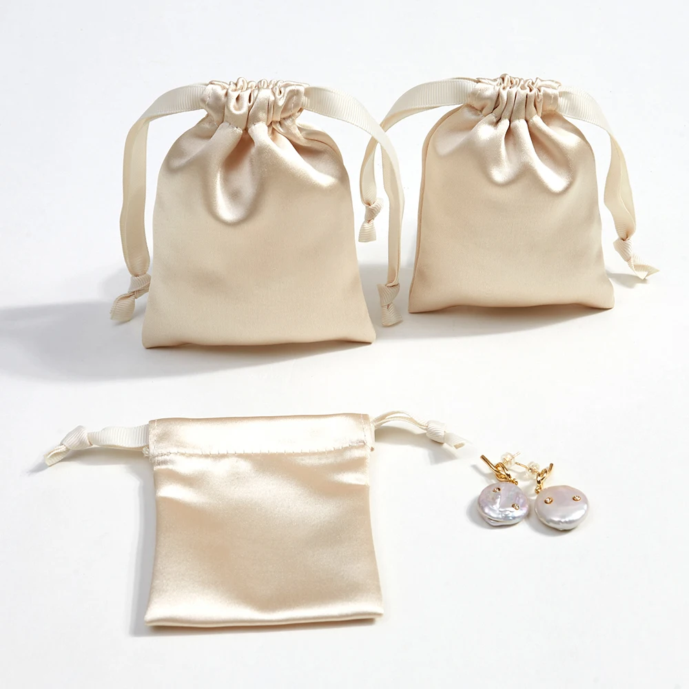 Luxury Jewelry Bag Satin Drawstring Gift Bags Wedding Jewellery Earring Ring Packaging Pouch Favor Party Birthday Makeup Storage
Luxury Jewelry Bag Satin Drawstring Gift Bags Wedding Jewellery Earring Ring Packaging Pouch Favor Party Birthday Makeup Storage
