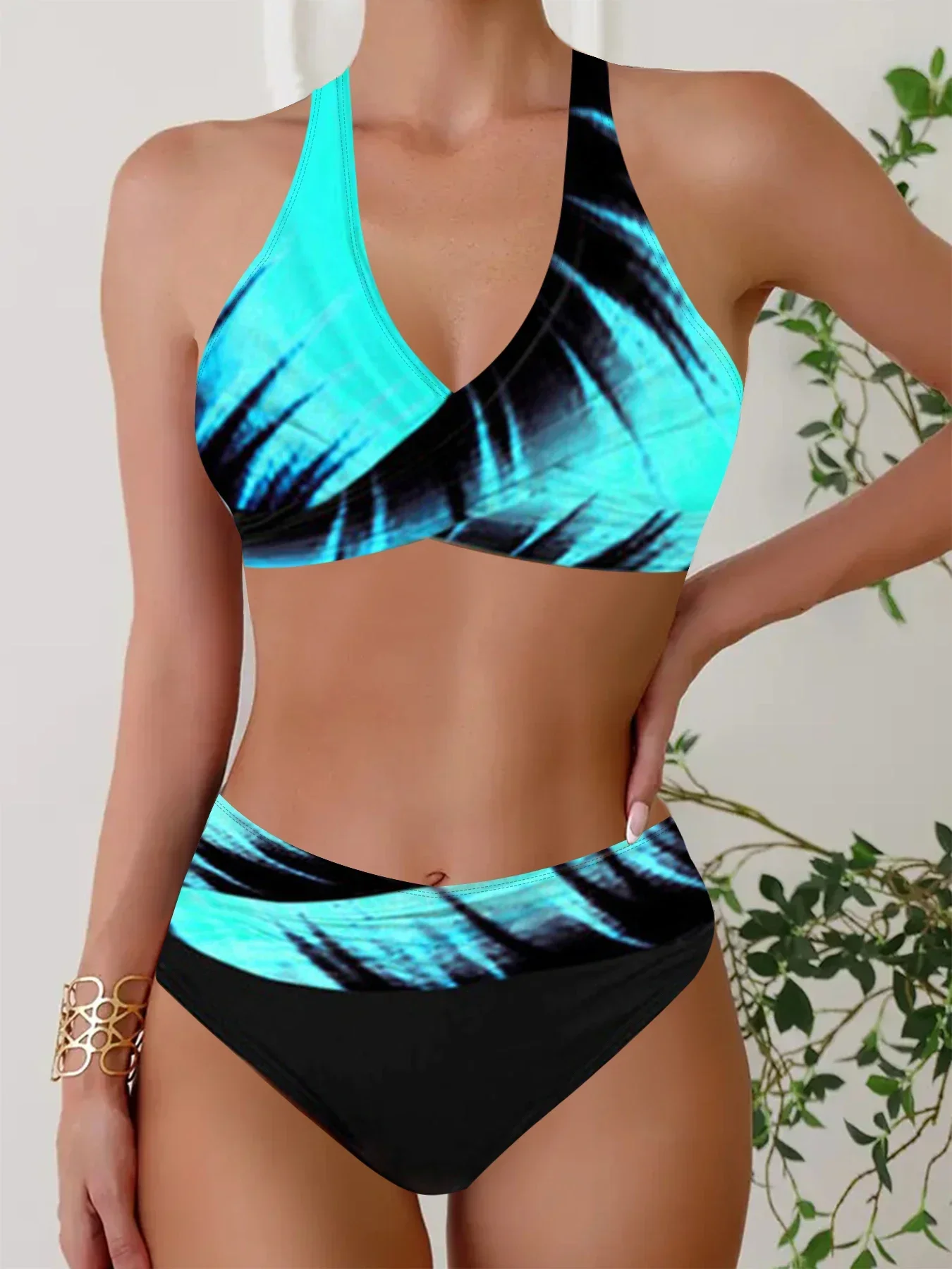 Sexy Ladies Fashion Casual Blue and Black Graffiti Printed Ladies Vacation Two Piece Tank Top Shorts Set S-6XL
Sexy Ladies Fashion Casual Blue and Black Graffiti Printed Ladies Vacation Two Piece Tank Top Shorts Set S-6XL