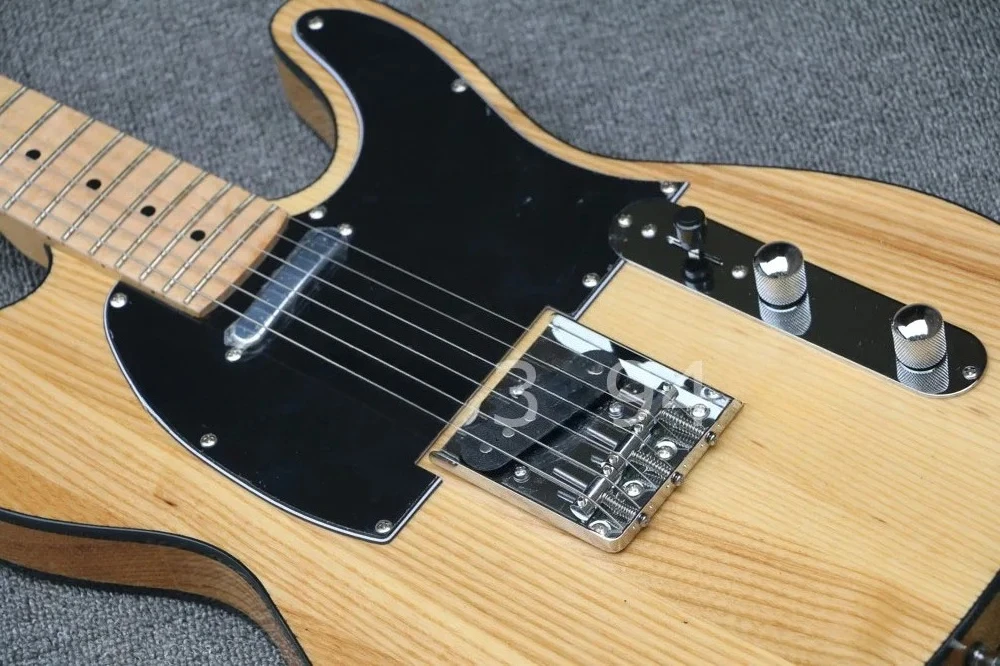 2026 new In stock, Elm guitar, natural wood grain, black trim. Beautiful timbre.
2026 new In stock, Elm guitar, natural wood grain, black trim. Beautiful timbre.