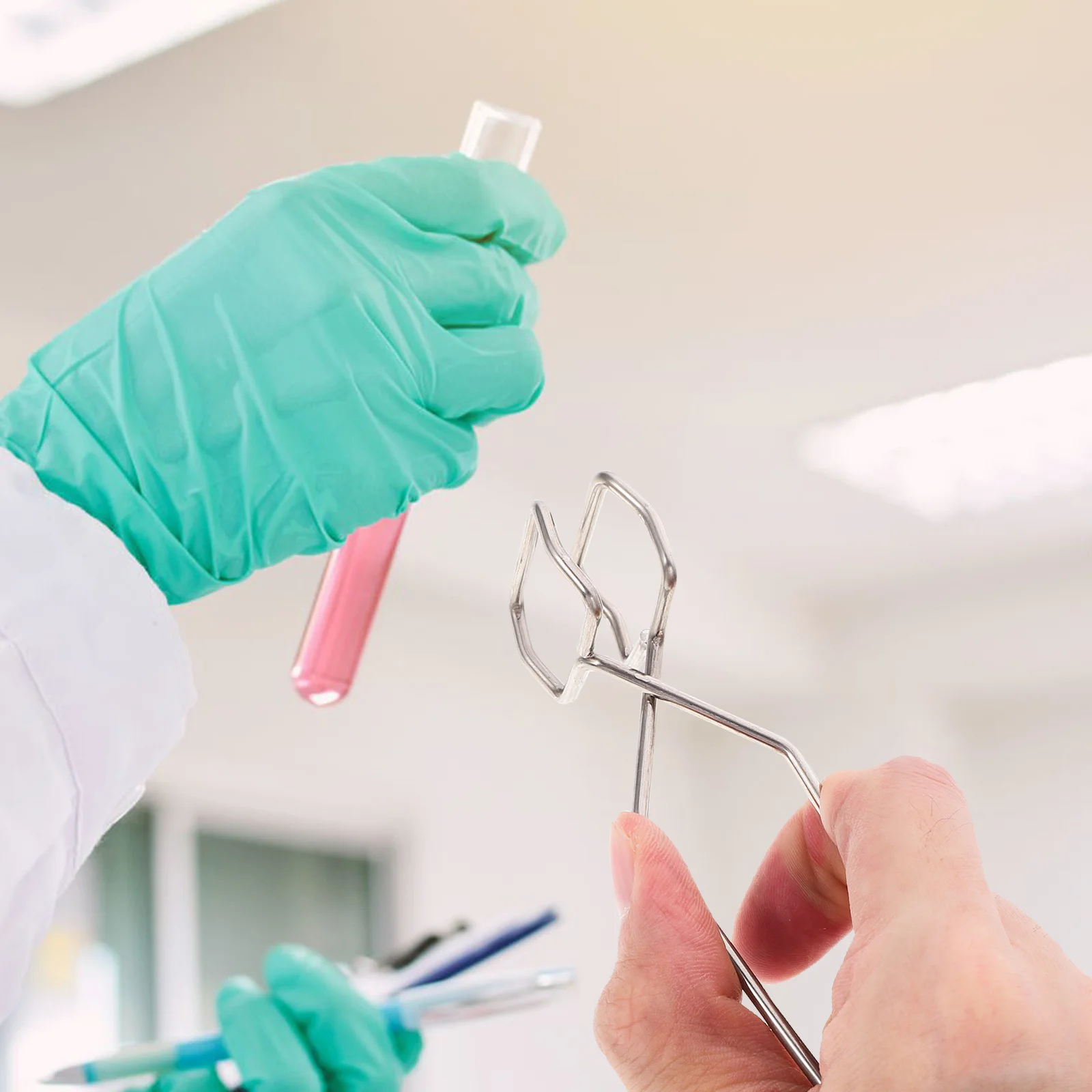 4 pcs Test Tube Clamp Spring Flask Holder High Temperature Resistant Durable Scientific Supply For School Home Teaching
4 pcs Test Tube Clamp Spring Flask Holder High Temperature Resistant Durable Scientific Supply For School Home Teaching