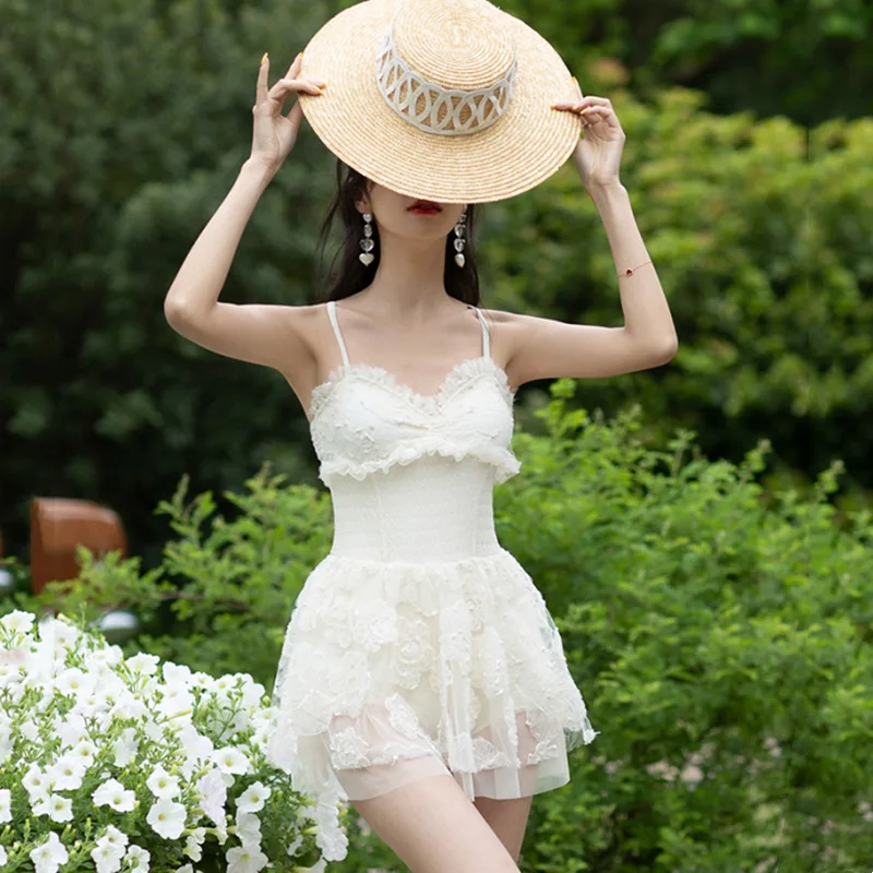 Wisuwore 2023 New One-piece Fairy Fan Swimsuit Female Sweet Belly Cover Thin Hot Spring Sexy Lace Dress Swimsuit
Wisuwore 2023 New One-piece Fairy Fan Swimsuit Female Sweet Belly Cover Thin Hot Spring Sexy Lace Dress Swimsuit