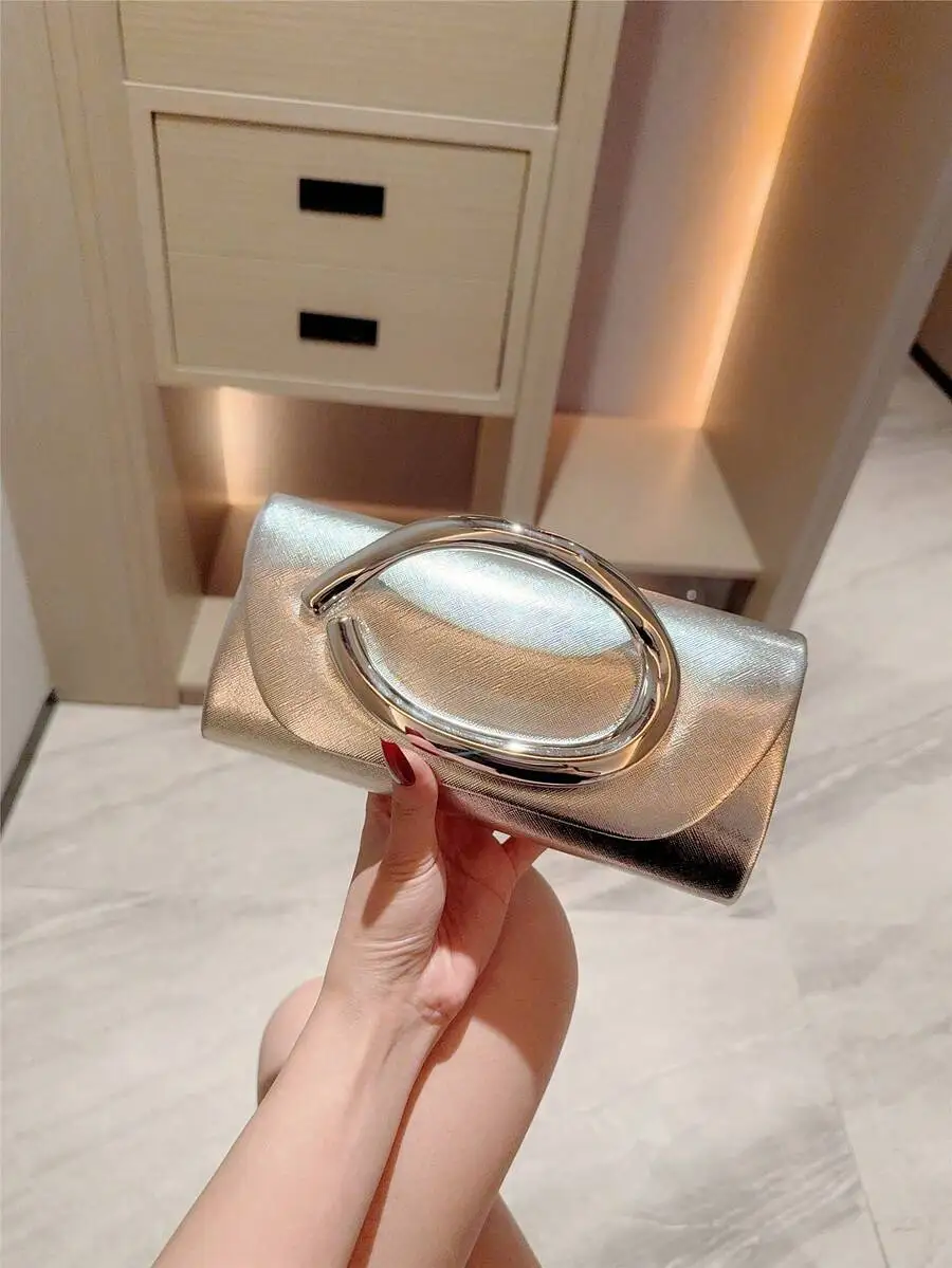 Elegant Metallic Mini Clutch Bag With Metal Bar Decor For Evening Party Wedding Prom
Elegant Metallic Mini Clutch Bag With Metal Bar Decor For Evening Party Wedding Prom