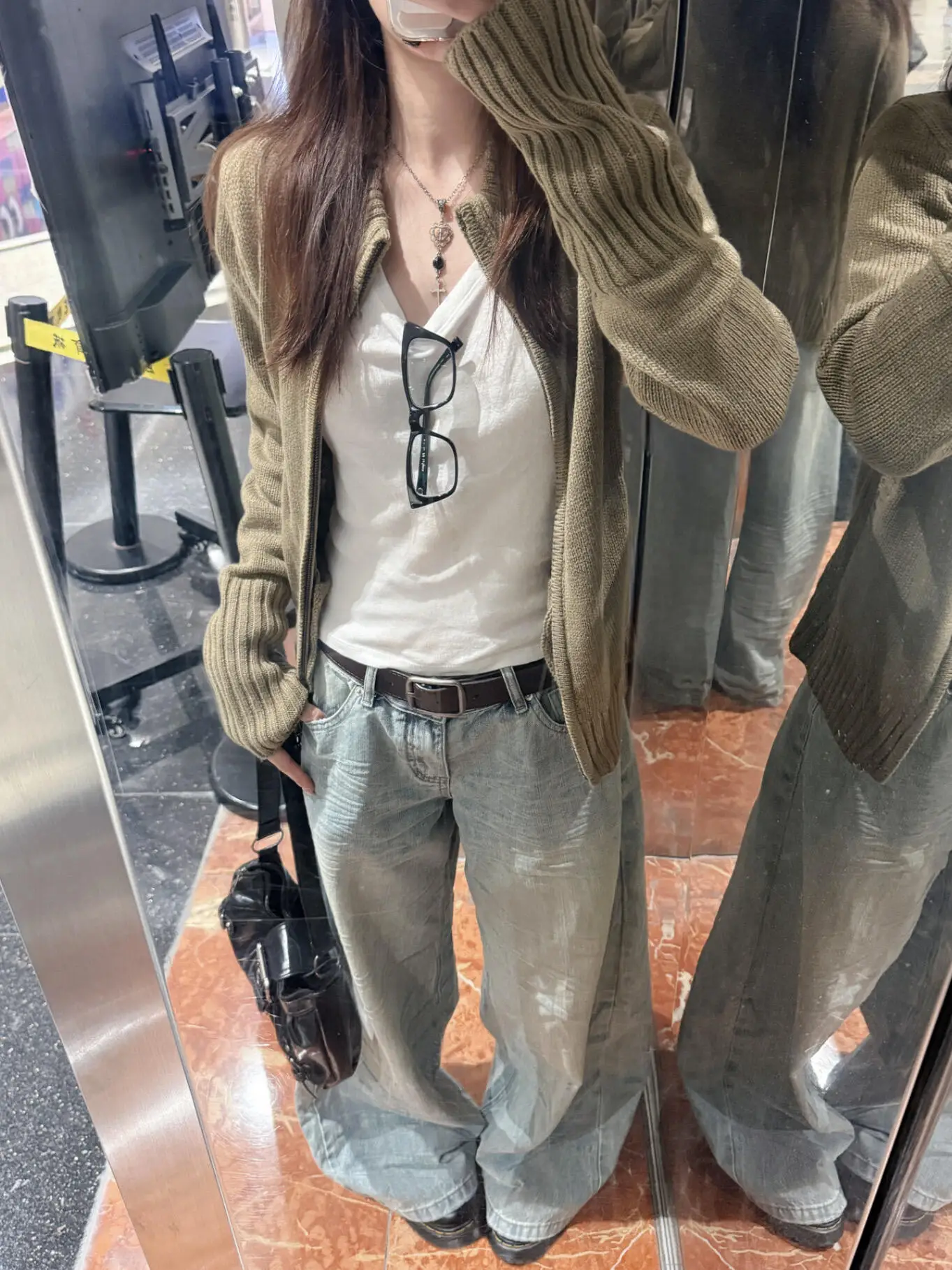 Korean Style Short Lazy Zipper Jacket Women's Spring Autumn 2026 New Early Spring Matching Sweater Knitted Open Cardigan Top
Korean Style Short Lazy Zipper Jacket Women's Spring Autumn 2026 New Early Spring Matching Sweater Knitted Open Cardigan Top