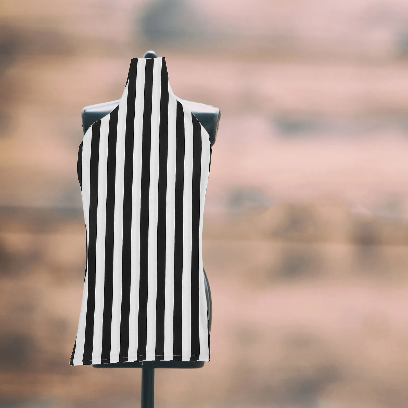 Adjustable Dress Form Mannequin Cover Set Female Bust Body Cloth Props Accessories Display Retail Exhibitions Store
Adjustable Dress Form Mannequin Cover Set Female Bust Body Cloth Props Accessories Display Retail Exhibitions Store