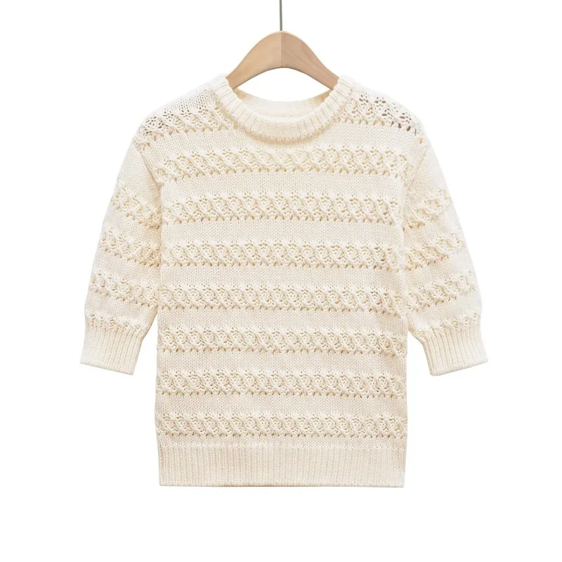 TRAFZR Spring Knitted Pullover Boxy Cropped Silhouette 3/4 Sleeve Subtle Openwork Vertical Stripes Effortless Work to Weekend
TRAFZR Spring Knitted Pullover Boxy Cropped Silhouette 3/4 Sleeve Subtle Openwork Vertical Stripes Effortless Work to Weekend