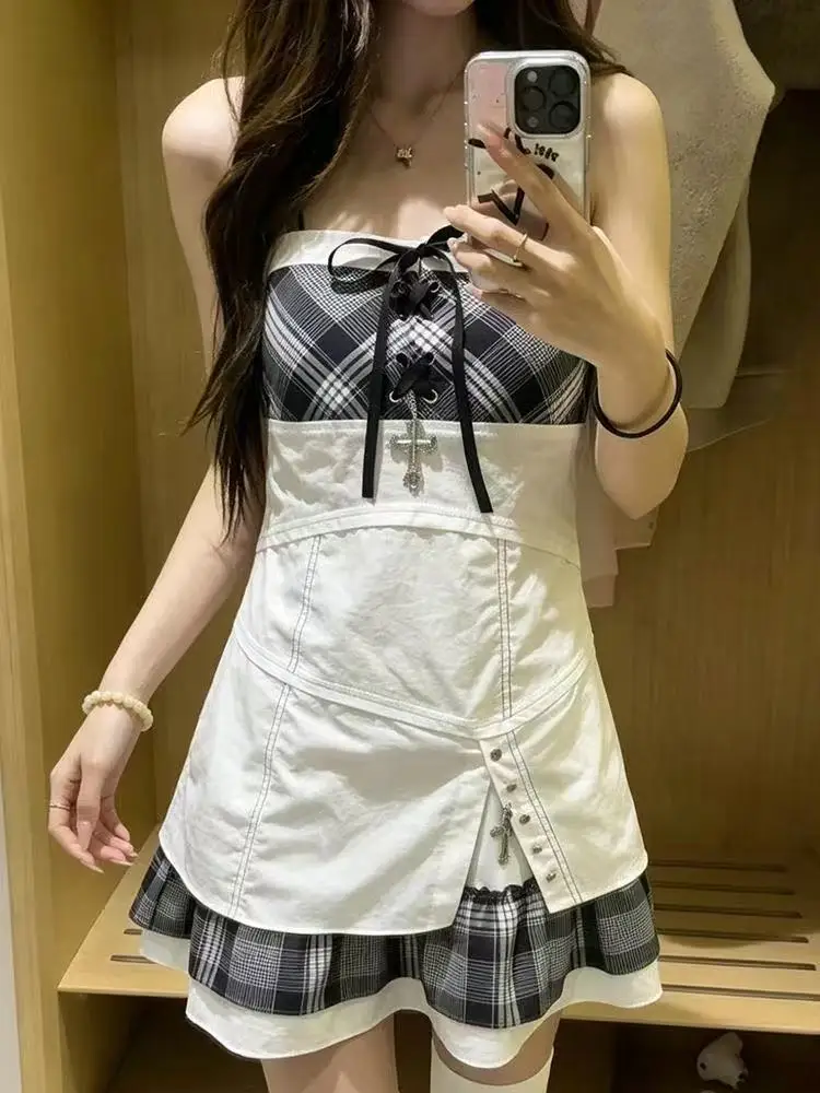Y2K Style Patchwork Plaid Strap Dresses Women Summer New Gothic Sweet Street Short Dress Korean Fashion Design Clothes Summer
Y2K Style Patchwork Plaid Strap Dresses Women Summer New Gothic Sweet Street Short Dress Korean Fashion Design Clothes Summer