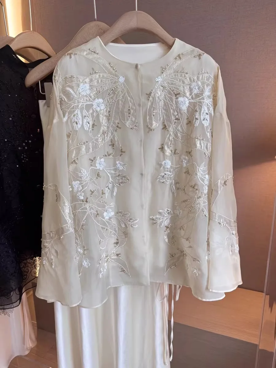 2026 Spring New Chinese Style Beige Silk Organza Jacket Women's O Neck Long Sleeve Luxury Embroidery Tops
2026 Spring New Chinese Style Beige Silk Organza Jacket Women's O Neck Long Sleeve Luxury Embroidery Tops