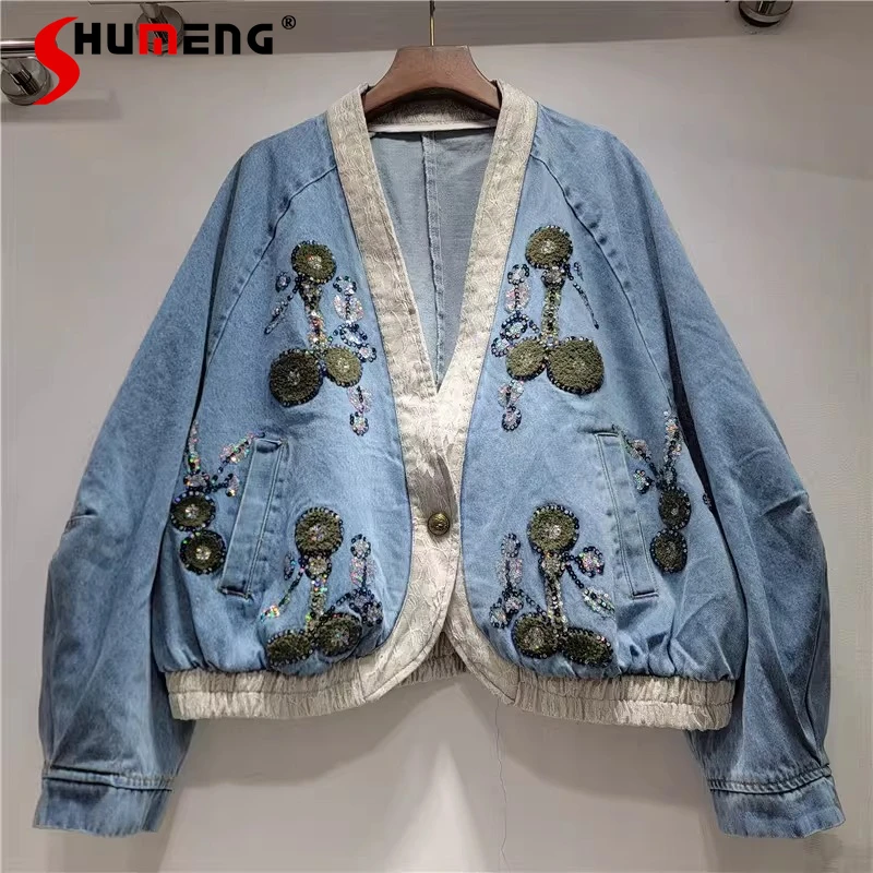 Женские джинсовые куртки с V-образным вырезом, расшитые бисером, весна 2026, свободные, комфортные, модные, универсальные, элегантные, с длинным рукавом
Женские джинсовые куртки с V-образным вырезом, расшитые бисером, весна 2026, свободные, комфортные, модные, универсальные, элегантные, с длинным рукавом