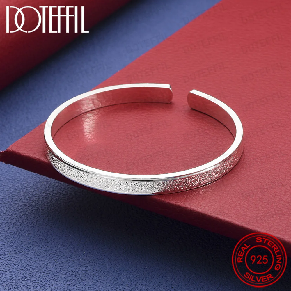 Плоский матовый открытый браслет из стерлингового серебра 925 пробы для свадебных помогов, вечеринок, ювелирных аксессуаров
Плоский матовый открытый браслет из стерлингового серебра 925 пробы для свадебных помогов, вечеринок, ювелирных аксессуаров