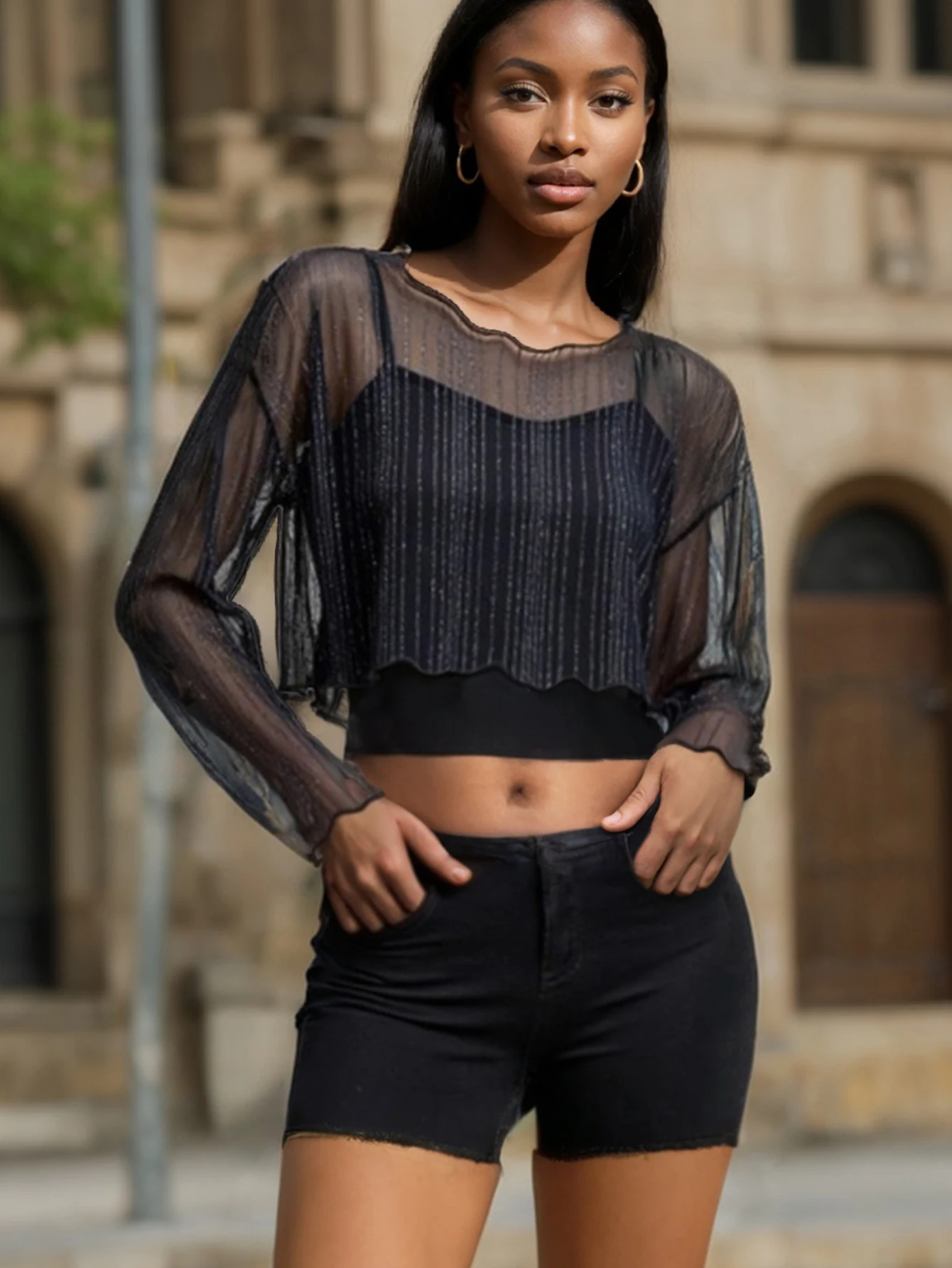 European And American Spice Girls Sexy Silver Mesh Breathable Long Sleeve T-shirt Women Fashion Inside Strap Two-piece Set
European And American Spice Girls Sexy Silver Mesh Breathable Long Sleeve T-shirt Women Fashion Inside Strap Two-piece Set
