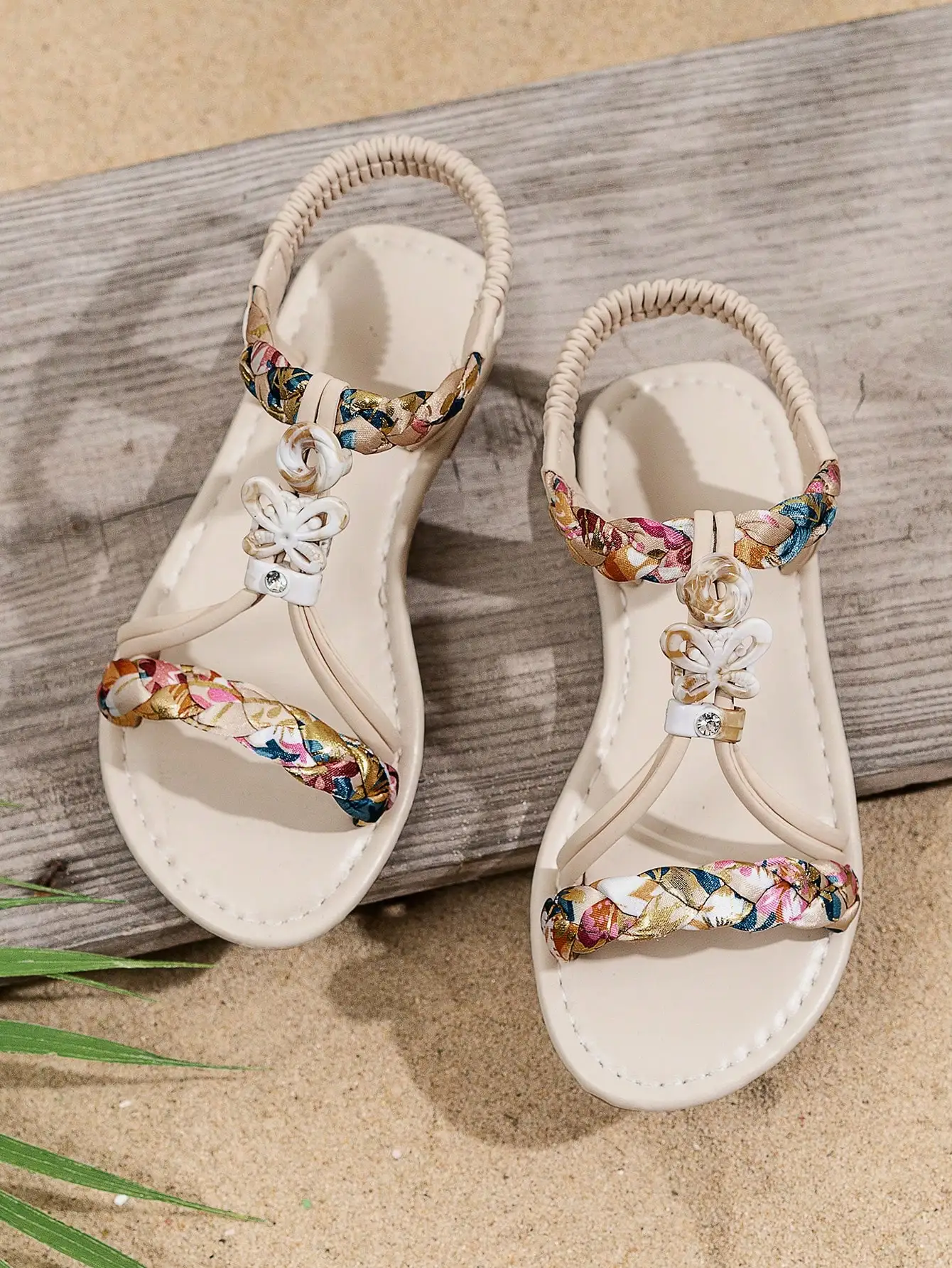 2026 New Fashion Children's Beach Sandal Retro Shoes Bright Diamond Sandal Comfortable Wear-Resistant Hand-Woven Belt
2026 New Fashion Children's Beach Sandal Retro Shoes Bright Diamond Sandal Comfortable Wear-Resistant Hand-Woven Belt