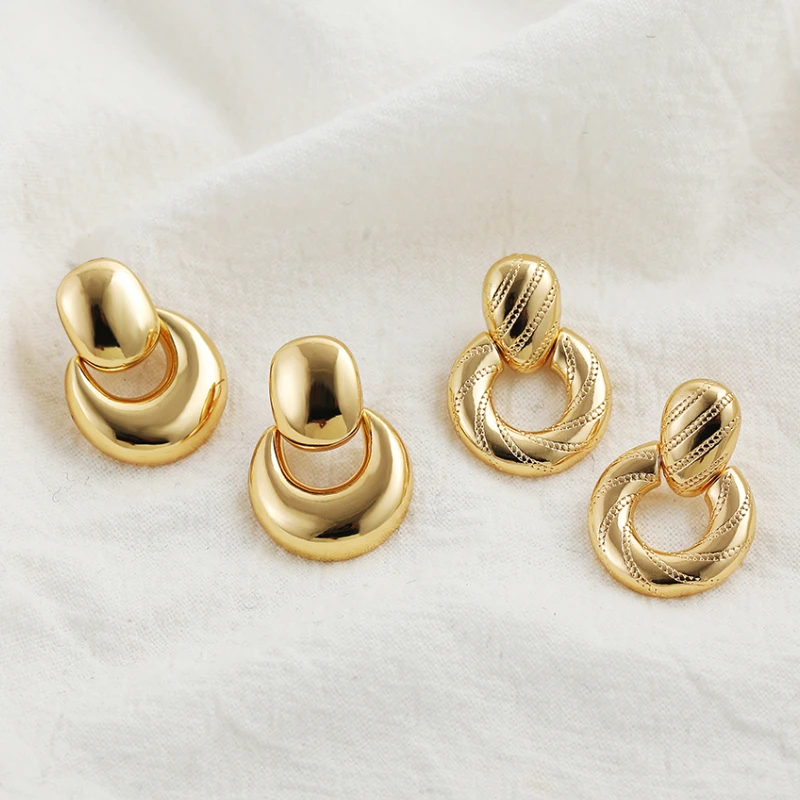 Korean Vintage Gold Color Stainless Steel Dangle Earrings for Women Trendy Punk Round Drop Earring Statement Jewelry Gifts
Korean Vintage Gold Color Stainless Steel Dangle Earrings for Women Trendy Punk Round Drop Earring Statement Jewelry Gifts