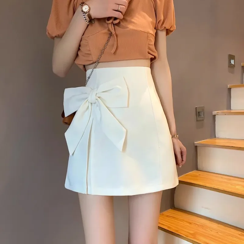 Женская белая мини-юбка с высокой талией, с большим бантом, повседневная юбка А-силуэта
Женская белая мини-юбка с высокой талией, с большим бантом, повседневная юбка А-силуэта