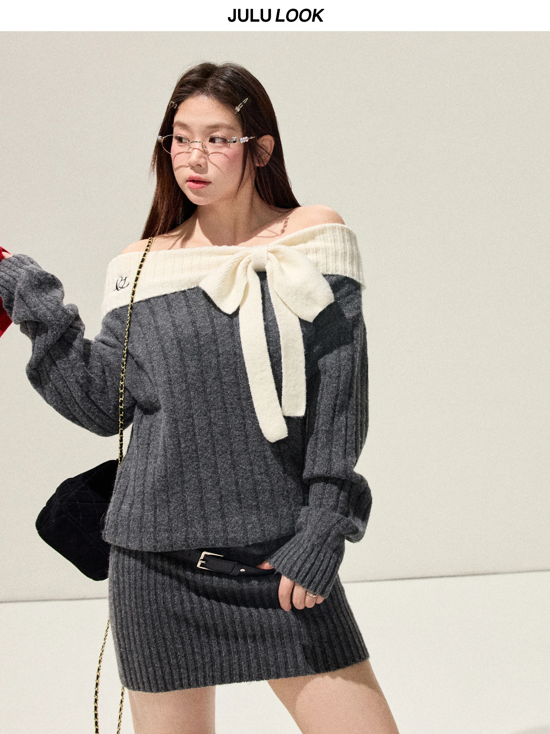 Zhaolu Studio "Left Bank Time" Frock Coat Style Knitwear with Skirt Large Size One Shoulder Knot Winter Dress for p...
Zhaolu Studio "Left Bank Time" Frock Coat Style Knitwear with Skirt Large Size One Shoulder Knot Winter Dress for p...