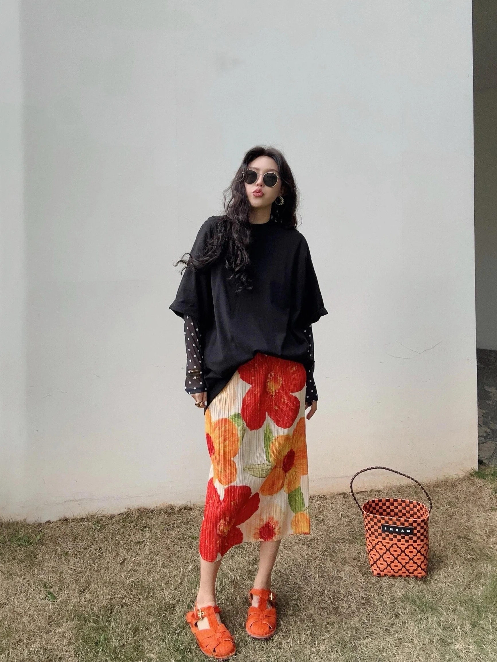 Retro Pleated Skirt Women's Fashion Design Sense Unique Style Half-length Skirts Business Casual City Commute Daily Wear
Retro Pleated Skirt Women's Fashion Design Sense Unique Style Half-length Skirts Business Casual City Commute Daily Wear