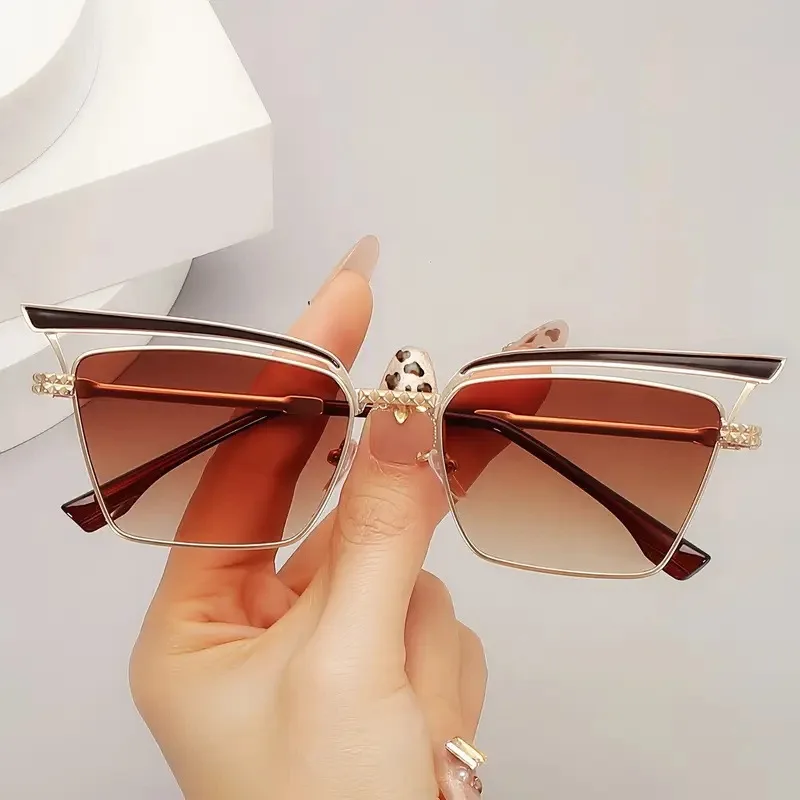 Retro Metal Hollow Sunglasses Luxury Sunglasses Women's Fashion Trend Sunglasses Brand Eyewear UV400 Goggles 309962
Retro Metal Hollow Sunglasses Luxury Sunglasses Women's Fashion Trend Sunglasses Brand Eyewear UV400 Goggles 309962