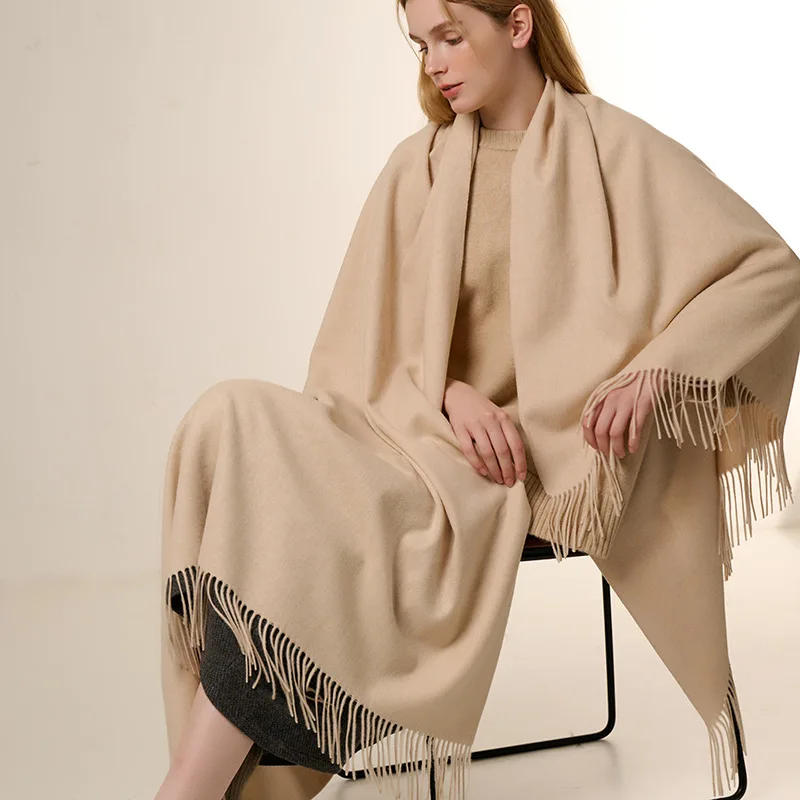 2025 новый стиль, чистый цвет, мягкий, приятный для кожи женский шарф, зимний утепленный, теплый, внешняя шаль с бахромой, модный шарф, одеяла для пары 
2025 новый стиль, чистый цвет, мягкий, приятный для кожи женский шарф, зимний утепленный, теплый, внешняя шаль с бахромой, модный шарф, одеяла для пары