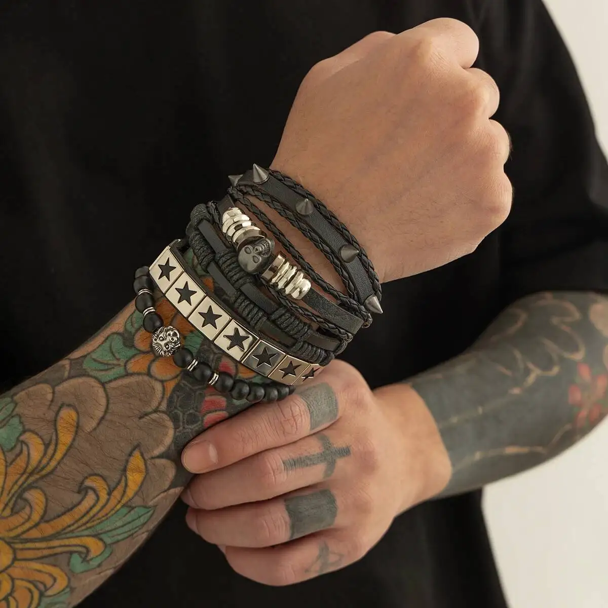 2 Style Vintage Gothic Style Leather Hemp Rope Bracelets Men Fashion Punk Willow Nail Frosted Beads Bangles Grunge Jewelry
2 Style Vintage Gothic Style Leather Hemp Rope Bracelets Men Fashion Punk Willow Nail Frosted Beads Bangles Grunge Jewelry