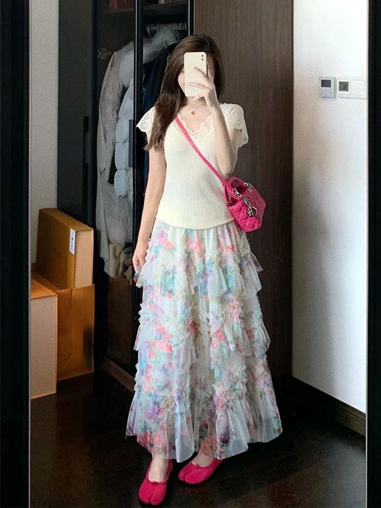 Summer New Sweet Sister Style Short Sleeve Knitted Top And Floral Half Skirt Set High Waist Midi Skirt Breathable Fashion Set
Summer New Sweet Sister Style Short Sleeve Knitted Top And Floral Half Skirt Set High Waist Midi Skirt Breathable Fashion Set