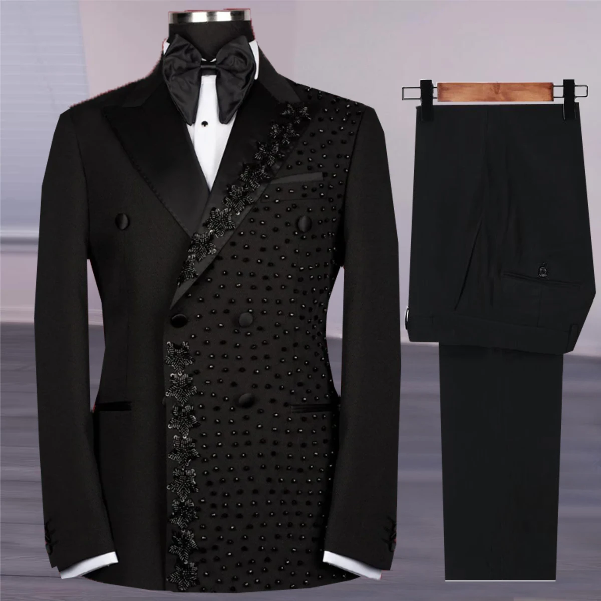 Crystals Beading Suits Men For Wedding Exclusive Double Breasted Jacket Pants 2 Pieces Man Formal Party Groom Tuxedo Customized
Crystals Beading Suits Men For Wedding Exclusive Double Breasted Jacket Pants 2 Pieces Man Formal Party Groom Tuxedo Customized