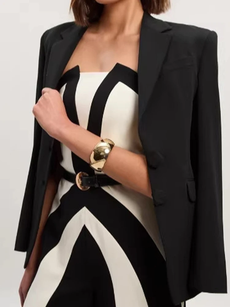 Элегантный полый комбинезон с открытыми плечами, элегантный комбинезон с высокой талией и цветными блоками, женский сексуальный комбинезон без рукавов с открытой спиной и длинными брюками
Элегантный полый комбинезон с открытыми плечами, элегантный комбинезон с высокой талией и цветными блоками, женский сексуальный комбинезон без рукавов с открытой спиной и длинными брюками